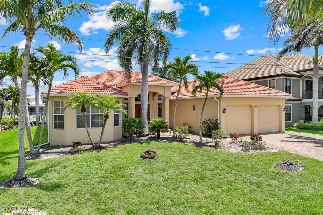 Property Photo: 2531 SW 27th Avenue FL 33914
