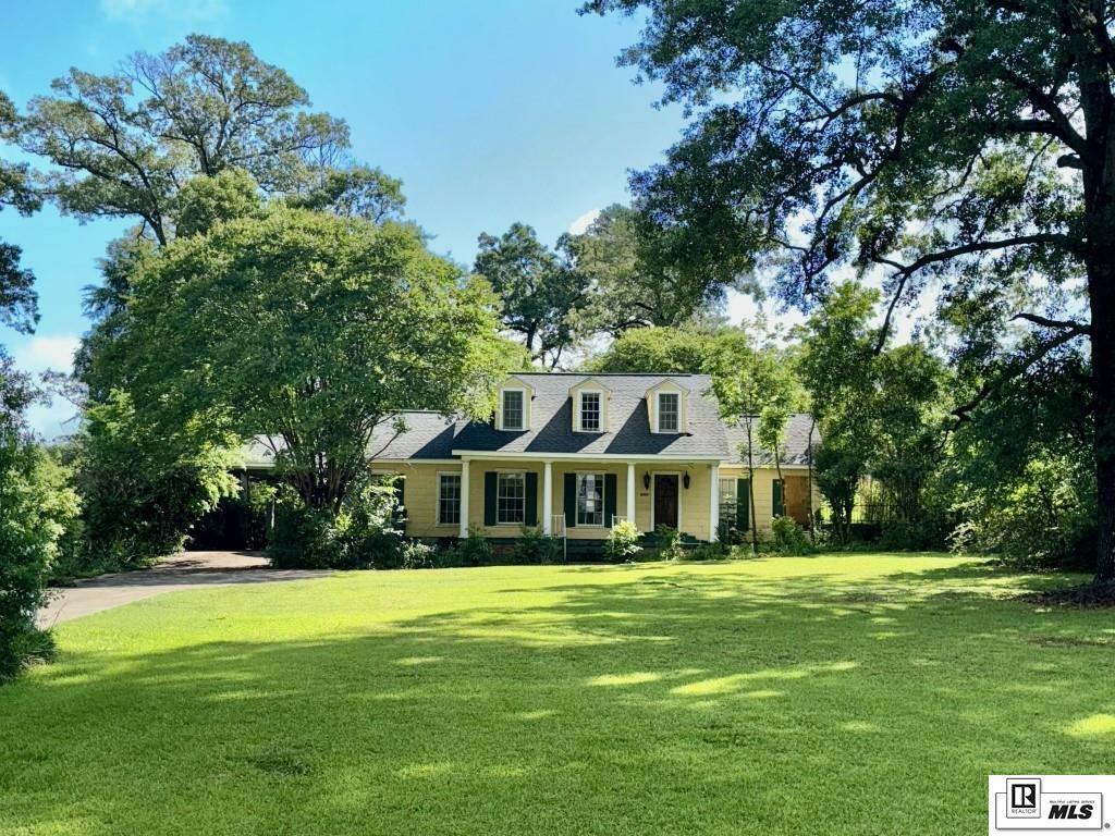 Property Photo: 1412 Country Club Road LA 71220