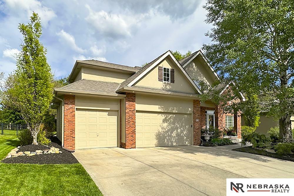 Property Photo: 913 S 195 Street NE 68022