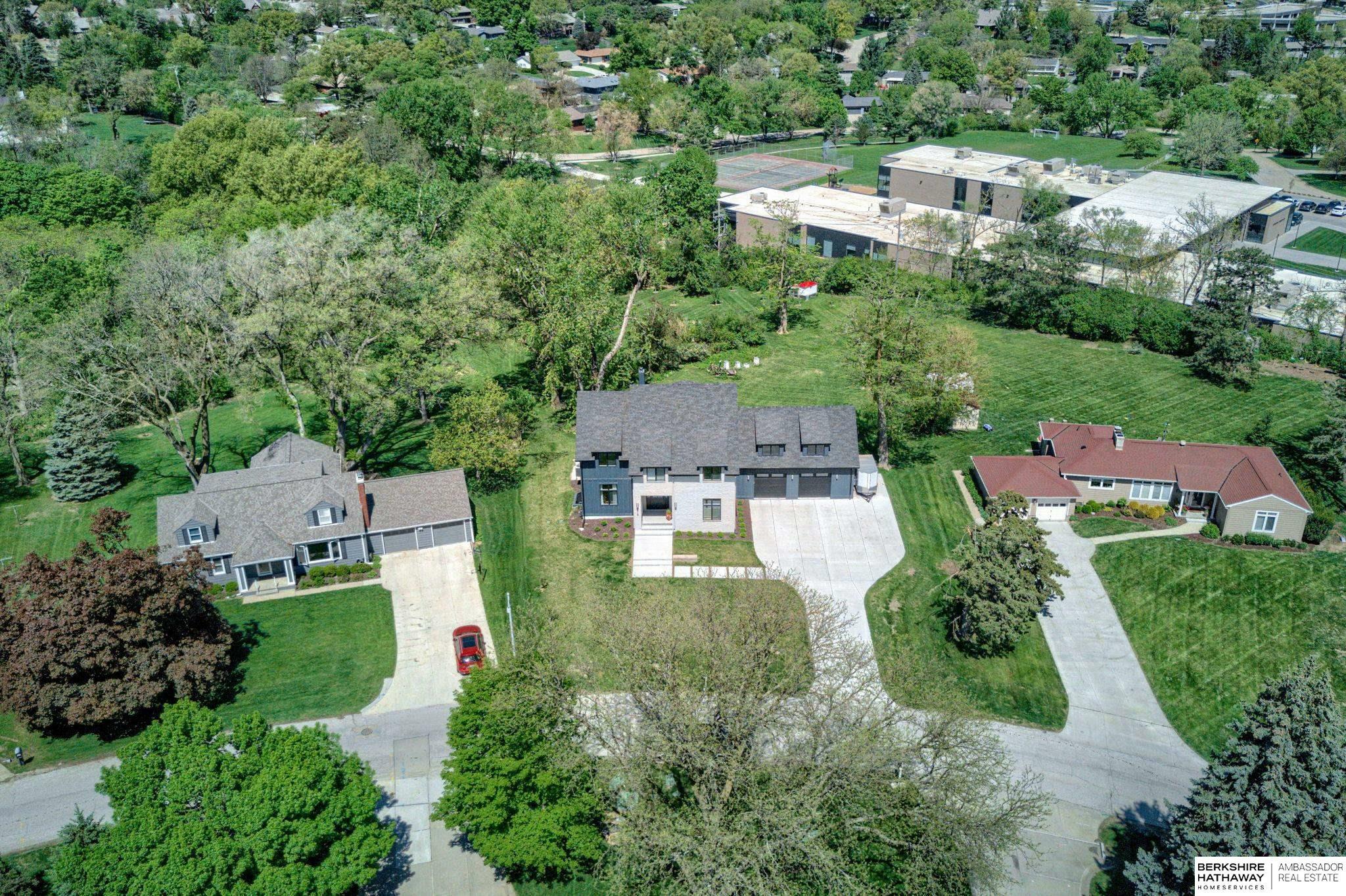 Property Photo: 8616 Broadmoor Drive NE 68114