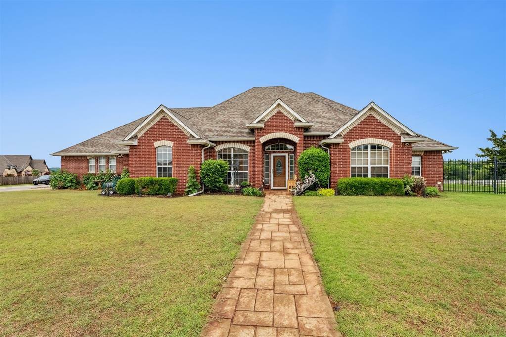 Property Photo: 116 Mission Hills Drive OK 73044