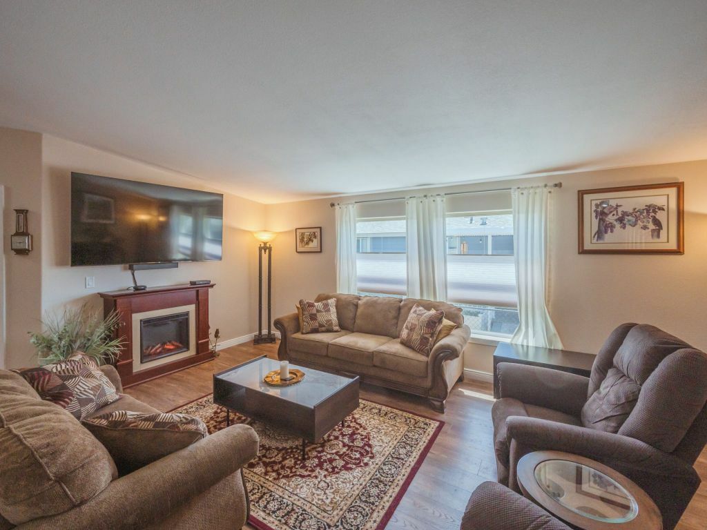 Property Photo: 8300 Gallagher Lake Frontage Road 55 BC V0H 1T2