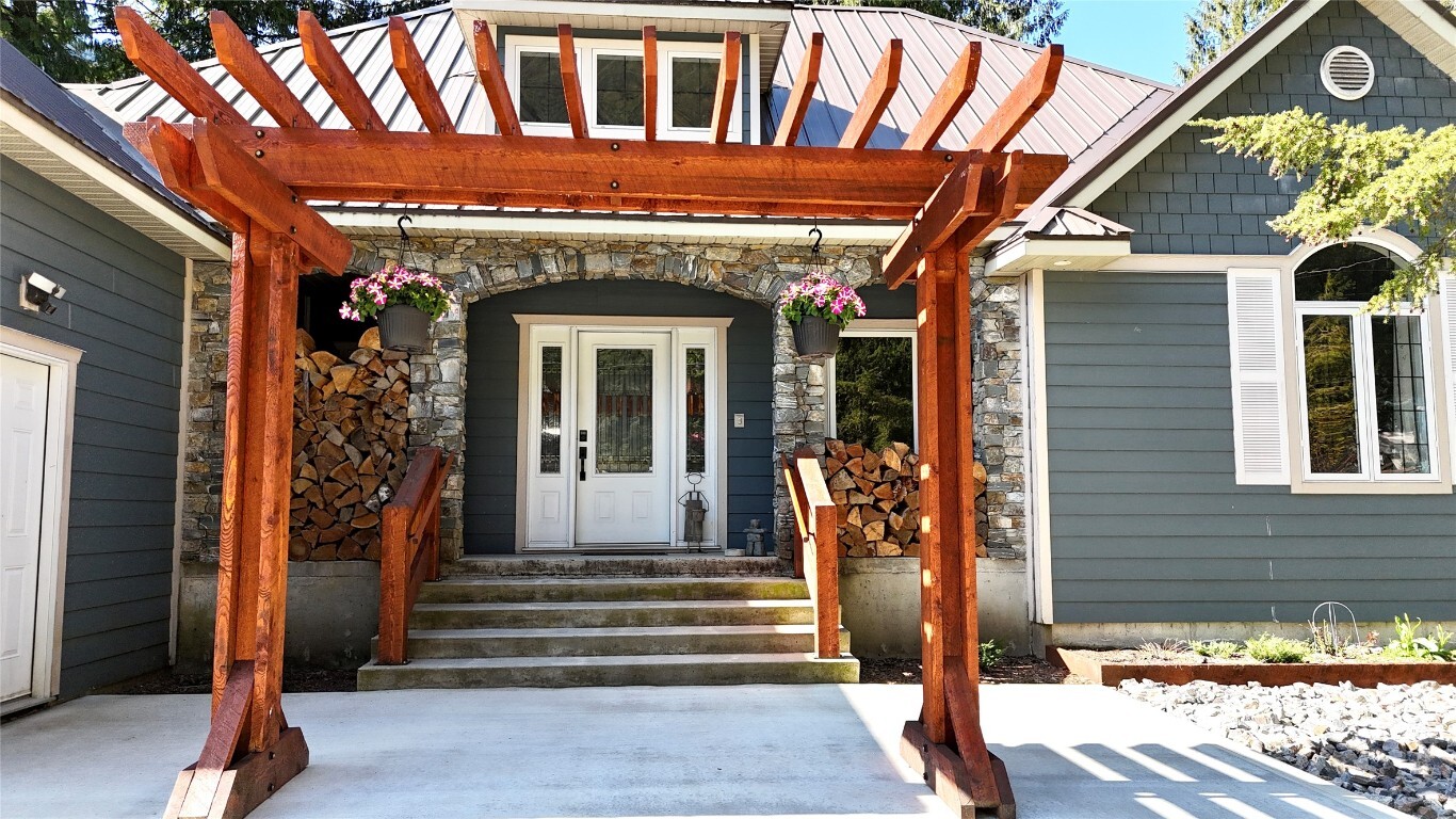 Property Photo: 3297 Back Road BC V0E 2S0