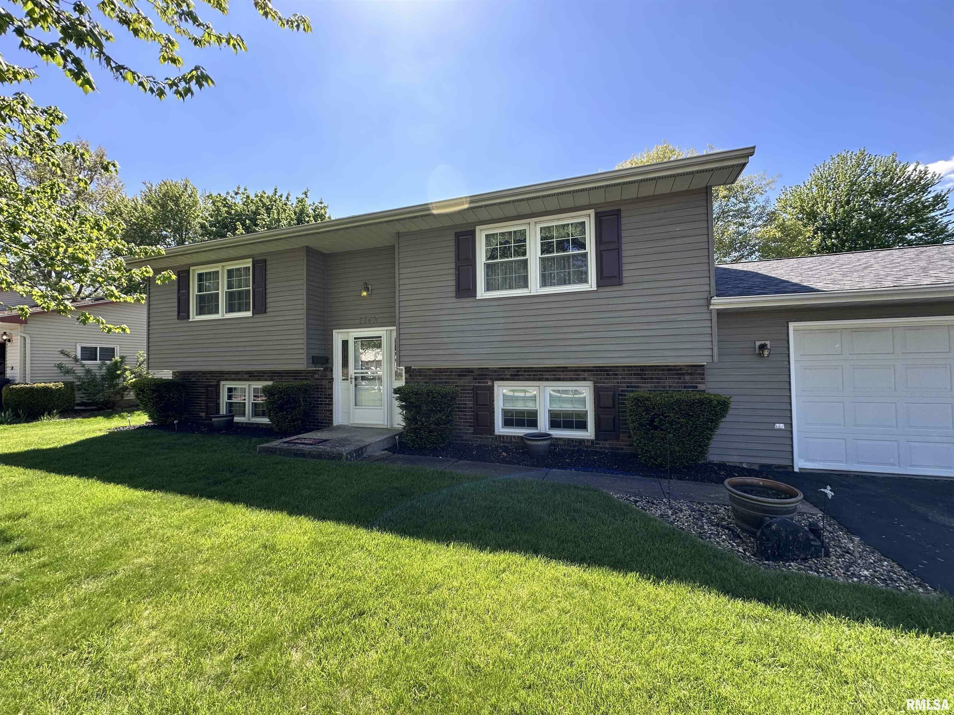 Property Photo: 2840 Montague Drive IL 61401
