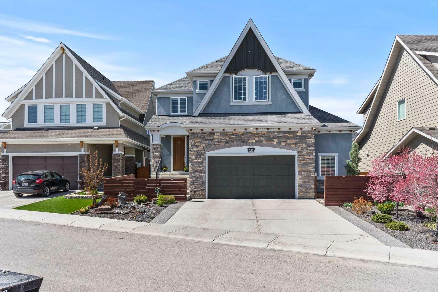 Property Photo:  243 Mahogany Landing SE  AB T3M 1V8 