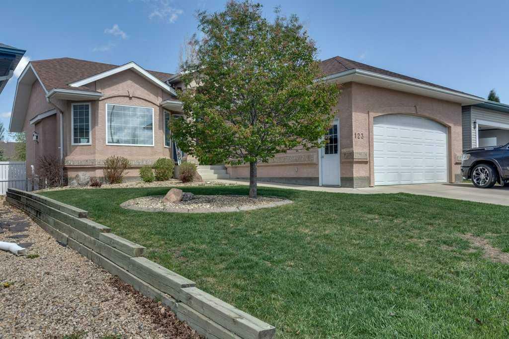 123 Ammeter Close  Red Deer AB T4R 2Y4 photo