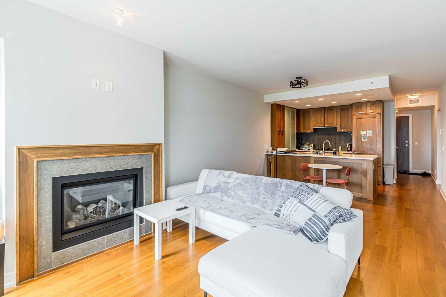 Property Photo: 222 Riverfront Avenue SW 1522 AB T2P 0X2