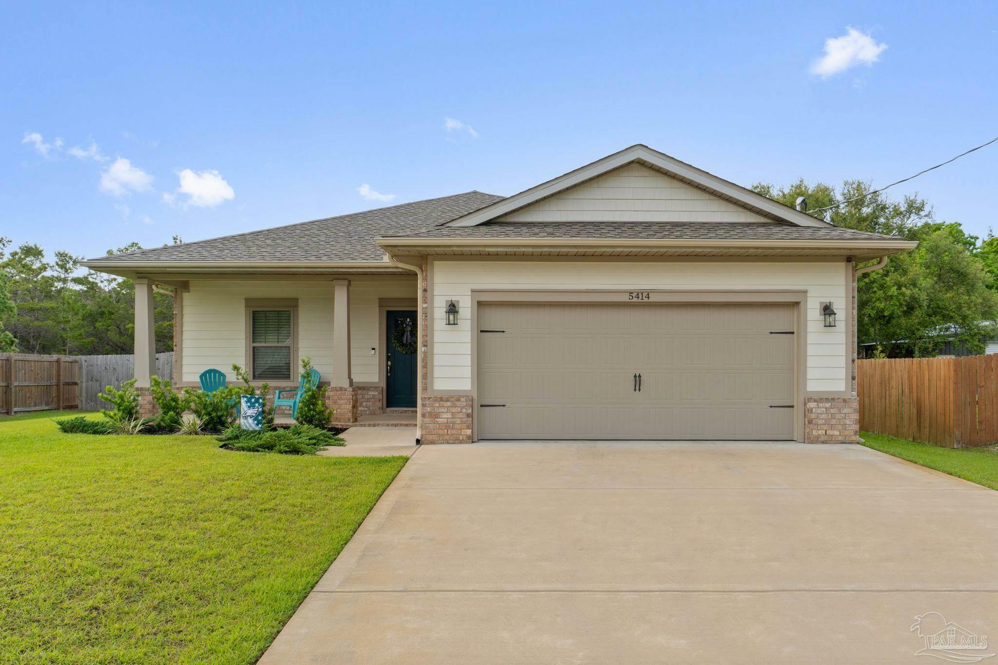 Property Photo: 5414 Harmony Ln FL 32563