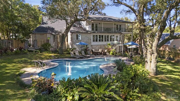 Property Photo:  6540 Scenic Hwy  FL 32504 