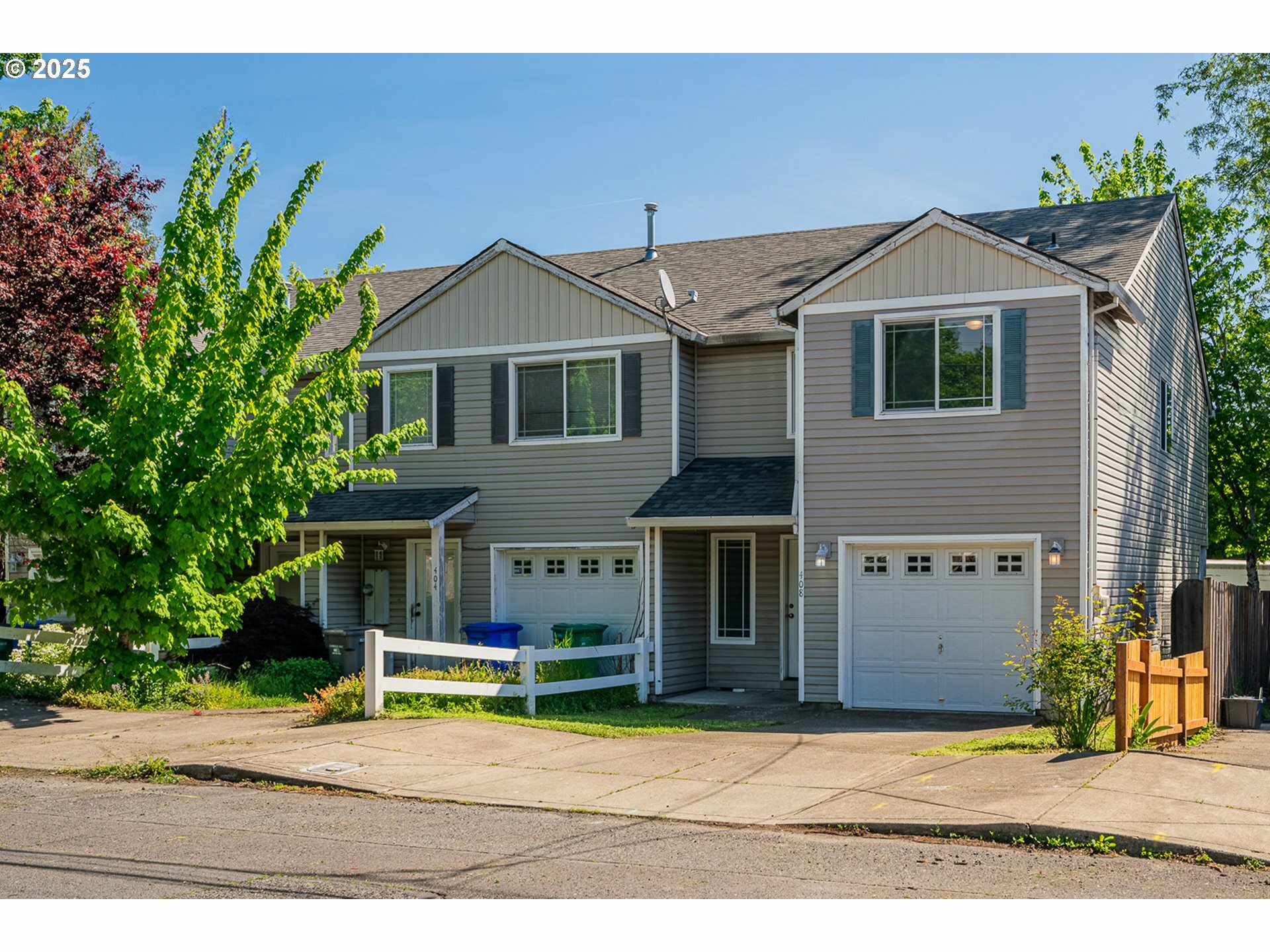 Property Photo: 408 SE 143rd Ave OR 97233