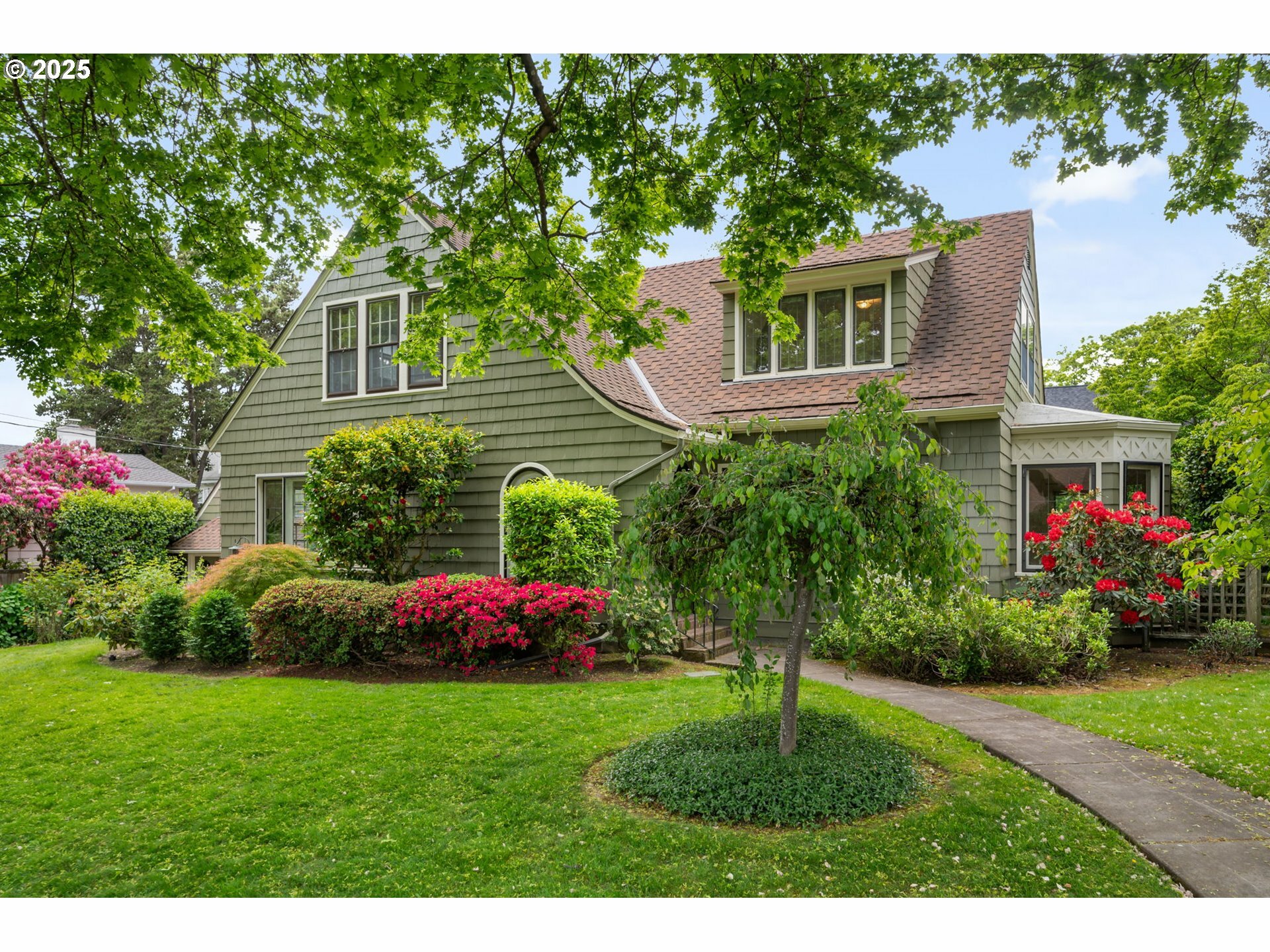 6637 SE 30th Ave  Portland OR 97202 photo
