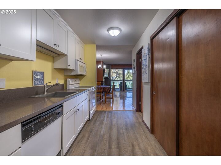Property Photo:  301 Otter Crest Loop 174/175  OR 97369 