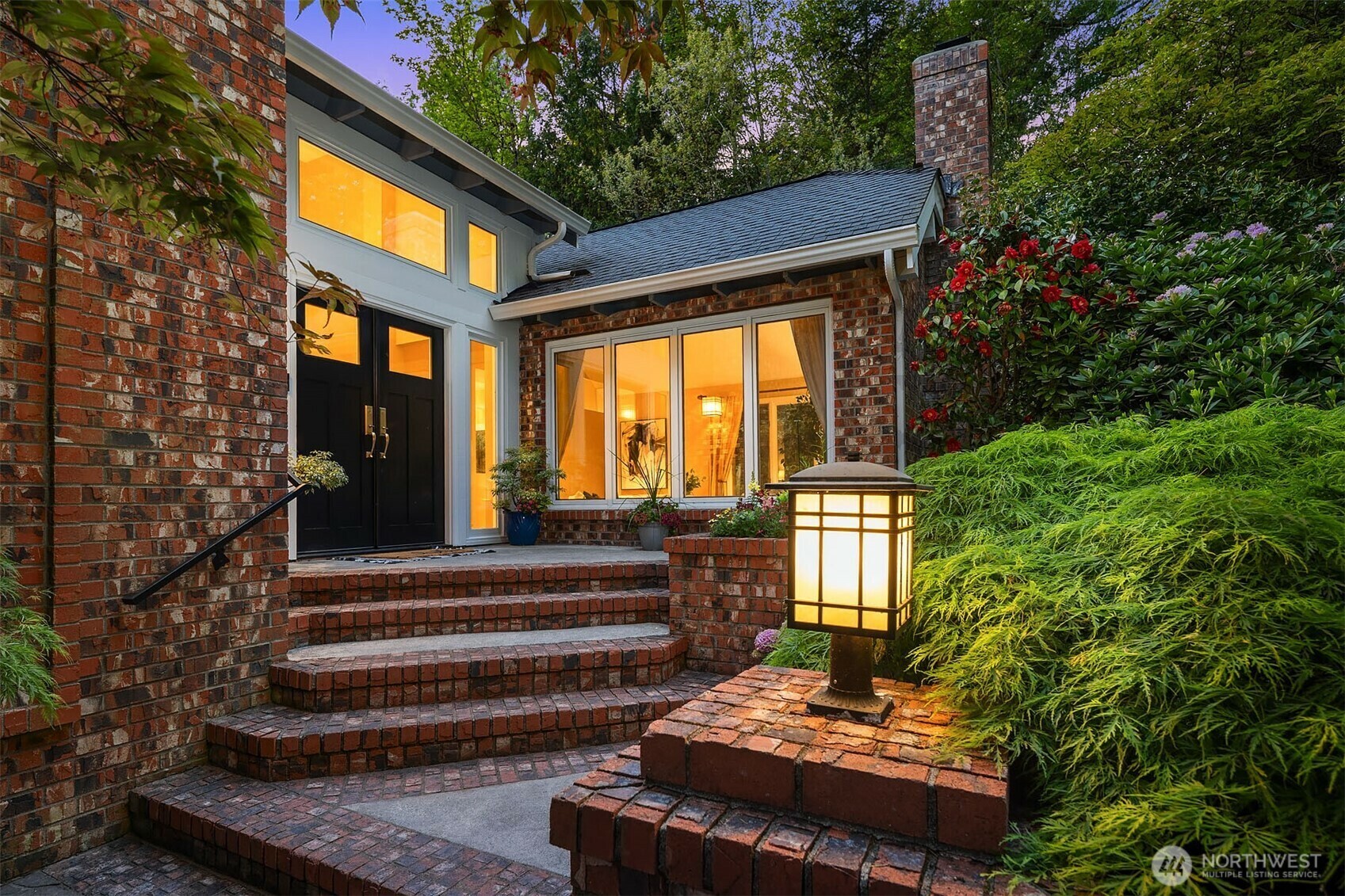 Property Photo: 4525 143rd Place NE WA 98007