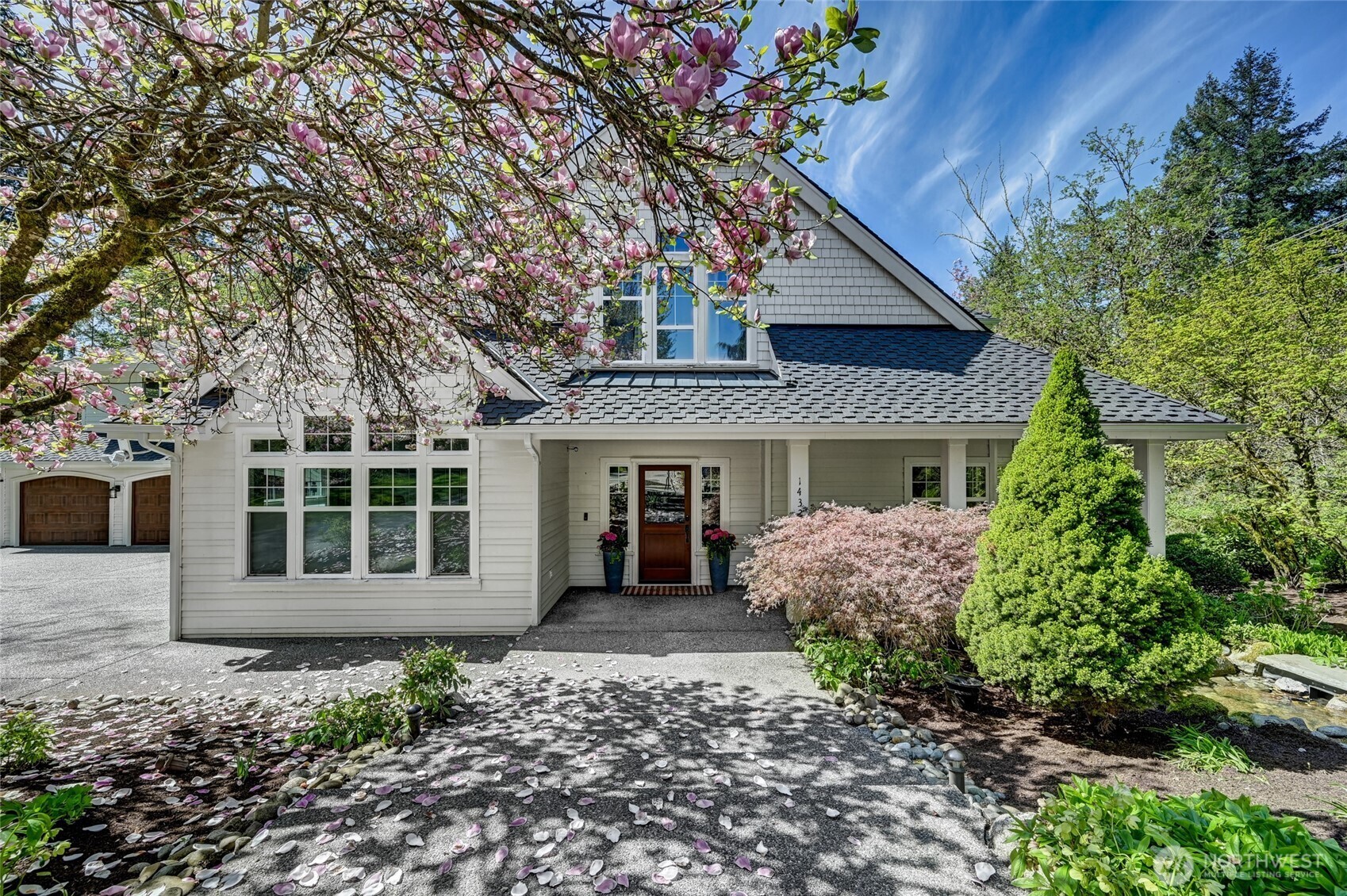 Property Photo: 14321 214th Way NE WA 98077