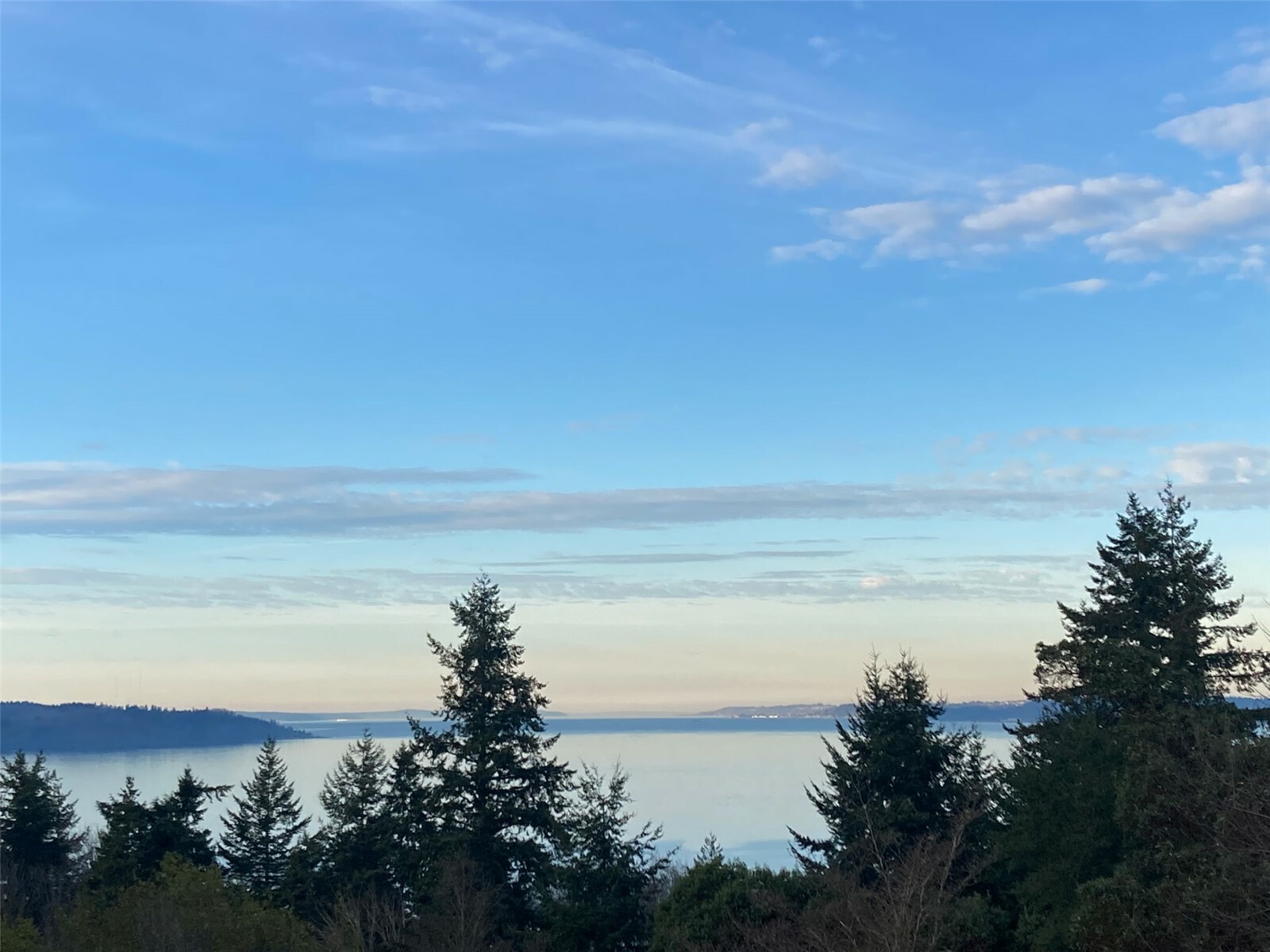 Property Photo: 23322 63rd Avenue SW WA 98070