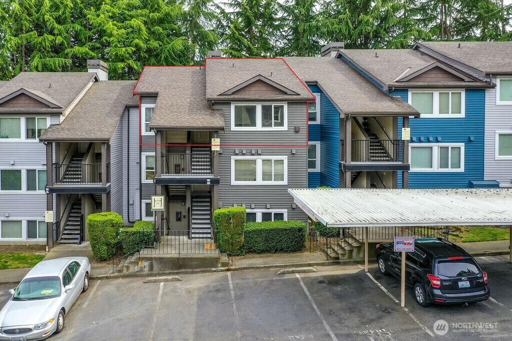 Property Photo: 26335 116th Avenue SE H303 WA 98030