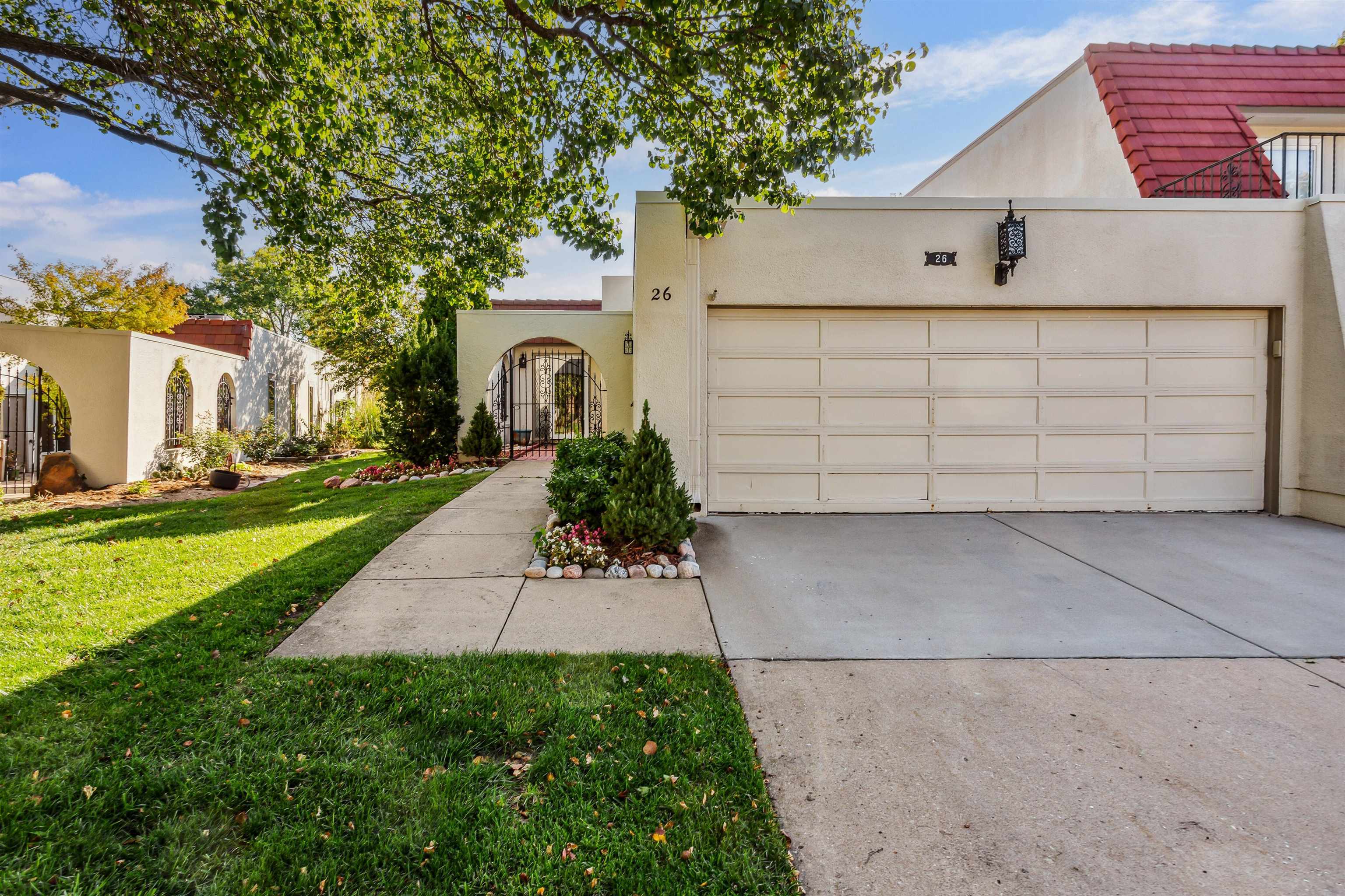 Property Photo: 26 E Via Roma KS 67230