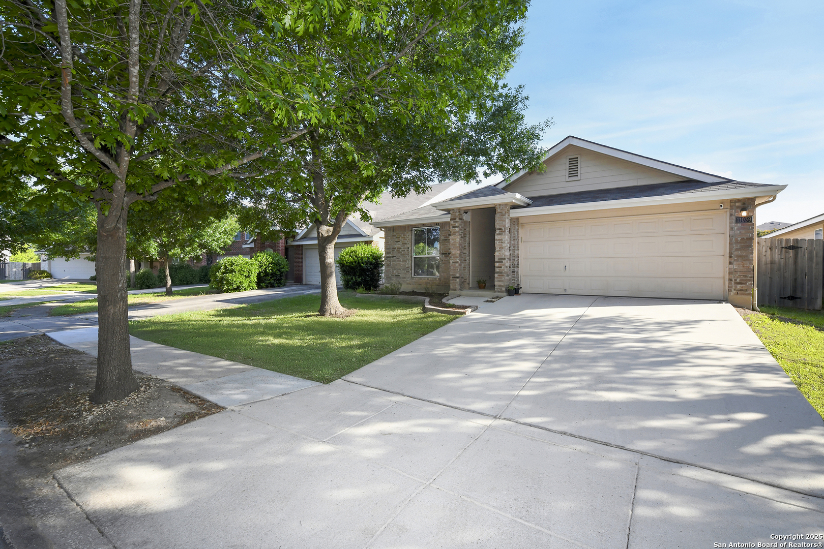 Property Photo: 11039 Caspian Spring TX 78254