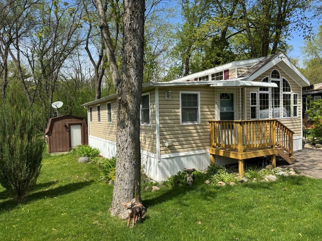 Property Photo: 463 Aspen Way WI 53534
