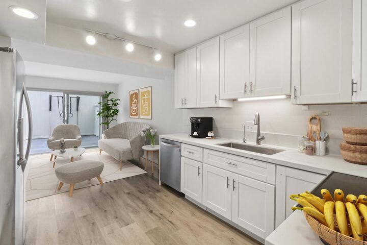 Property Photo:  10263 Caminito Toronjo  CA 92131 