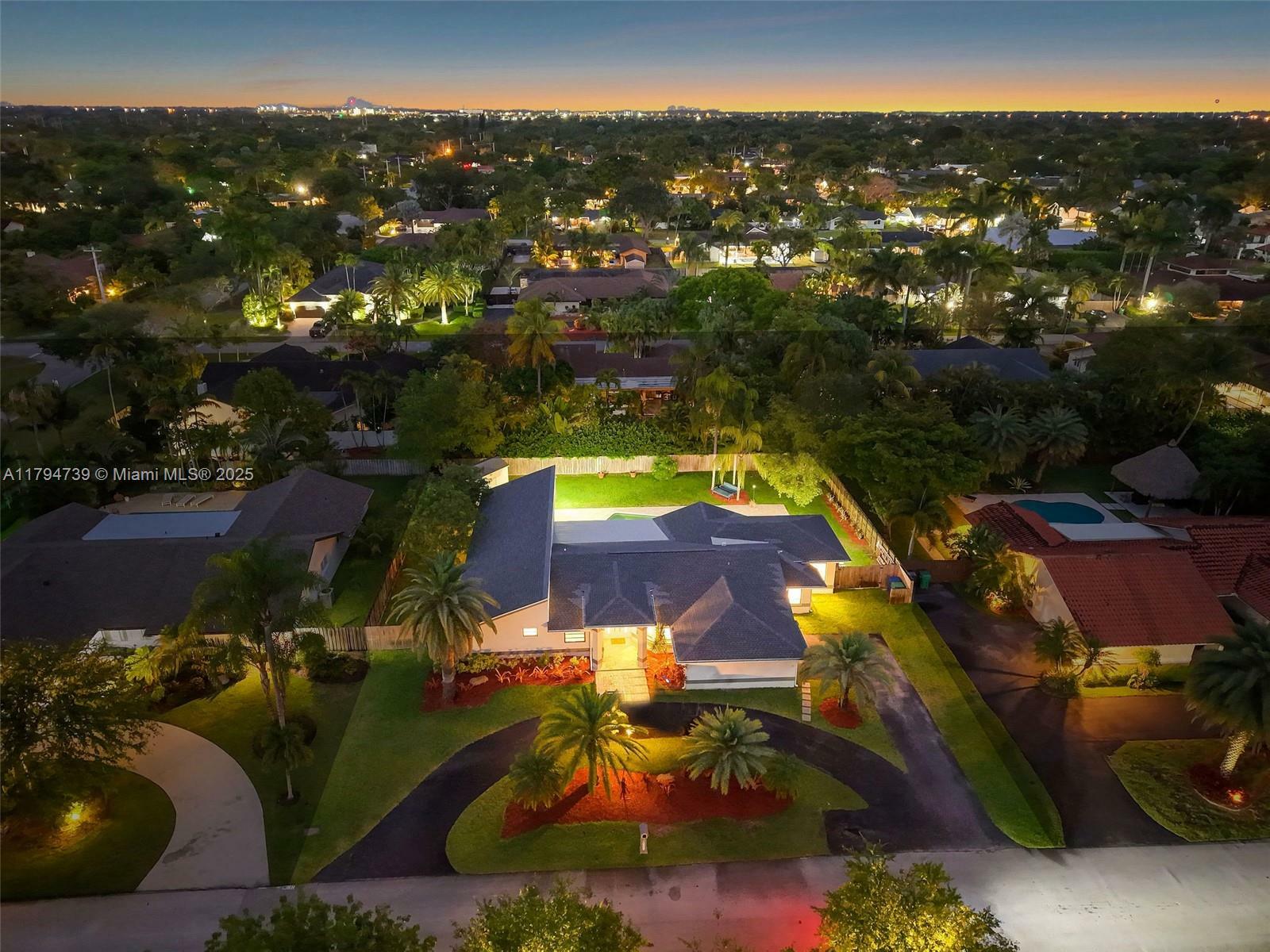 Property Photo: 13625 SW 104th Ct FL 33176