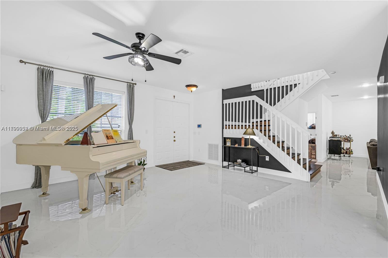 Property Photo: 3372 SW 179th Ave FL 33029