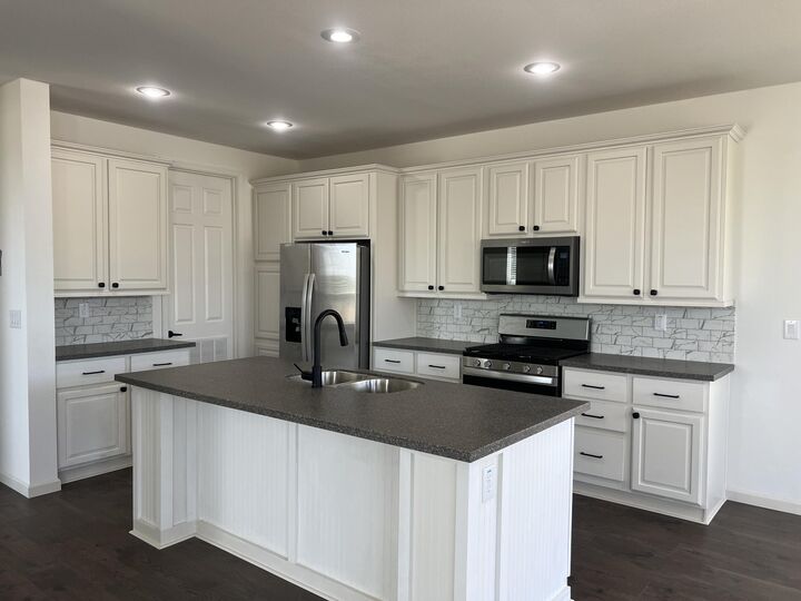 Property Photo: 808 Butternut Trail CA 96003