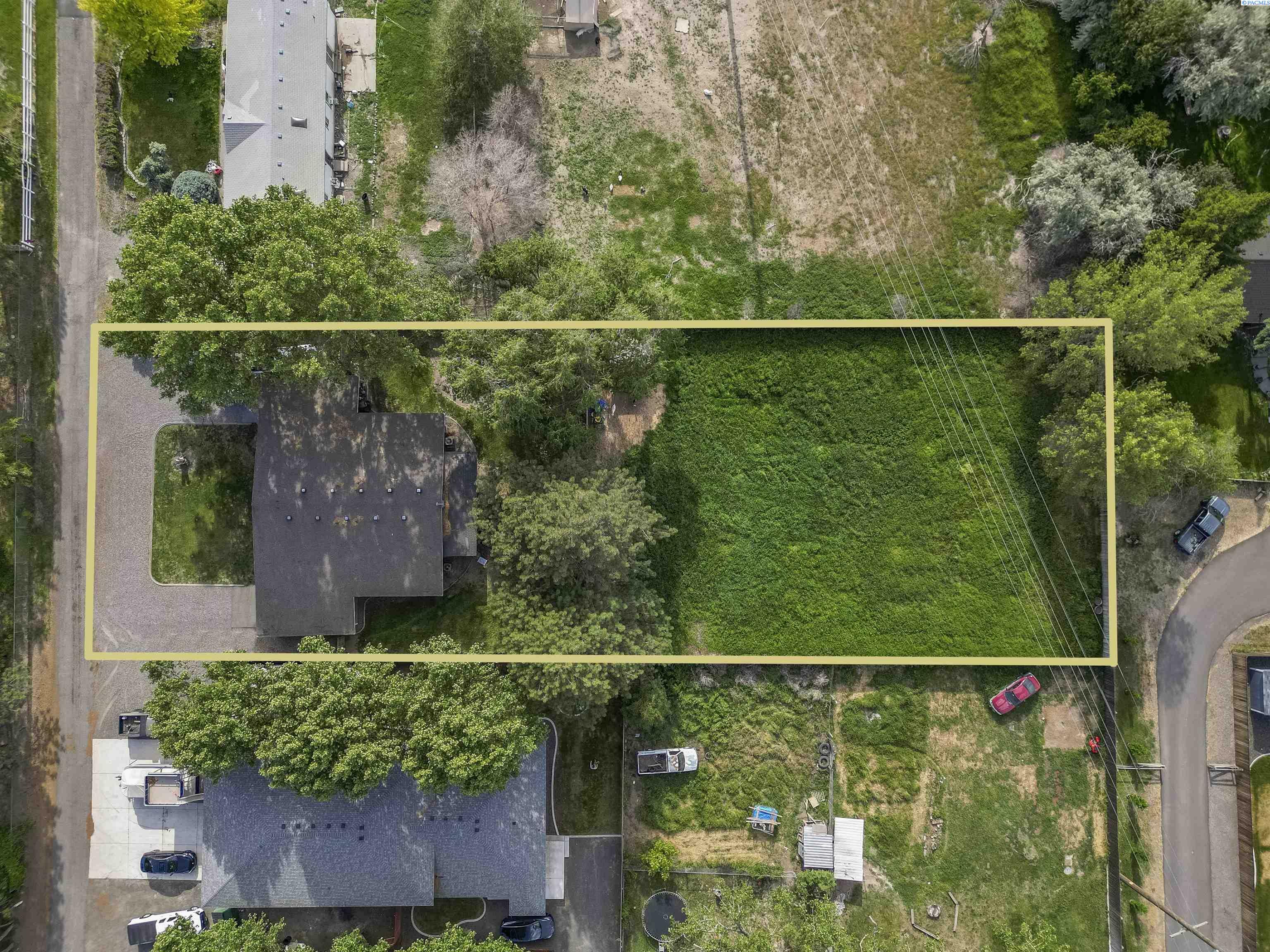 Property Photo: 2214 S Olympia St WA 99337