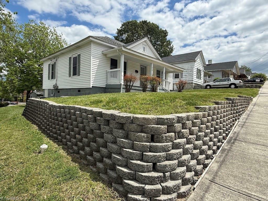 446 Durham Street  Mount Airy NC 27030 photo