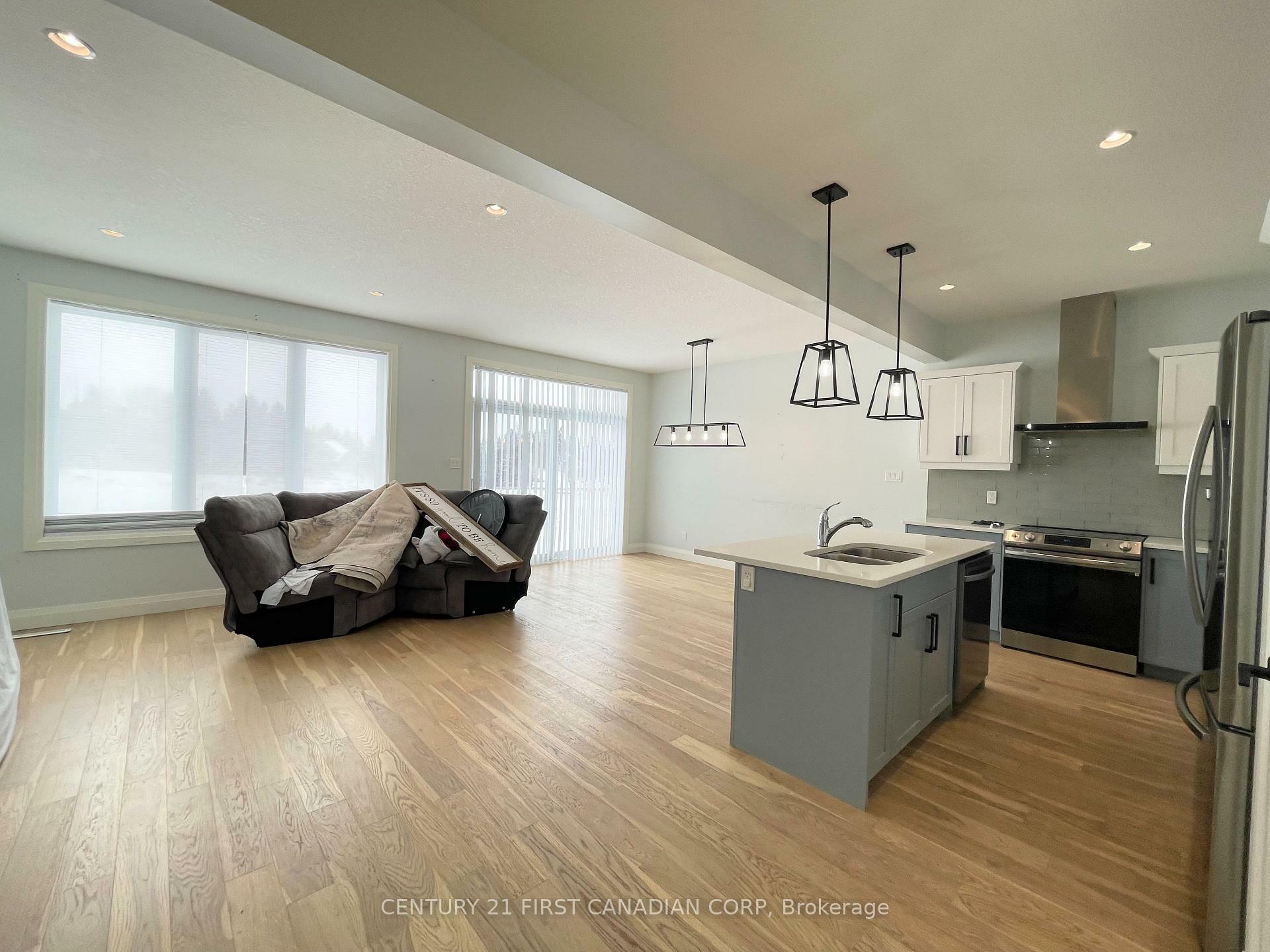 Photo de la propriété: 1067 Upperpoint Avenue ON N6K 0L1