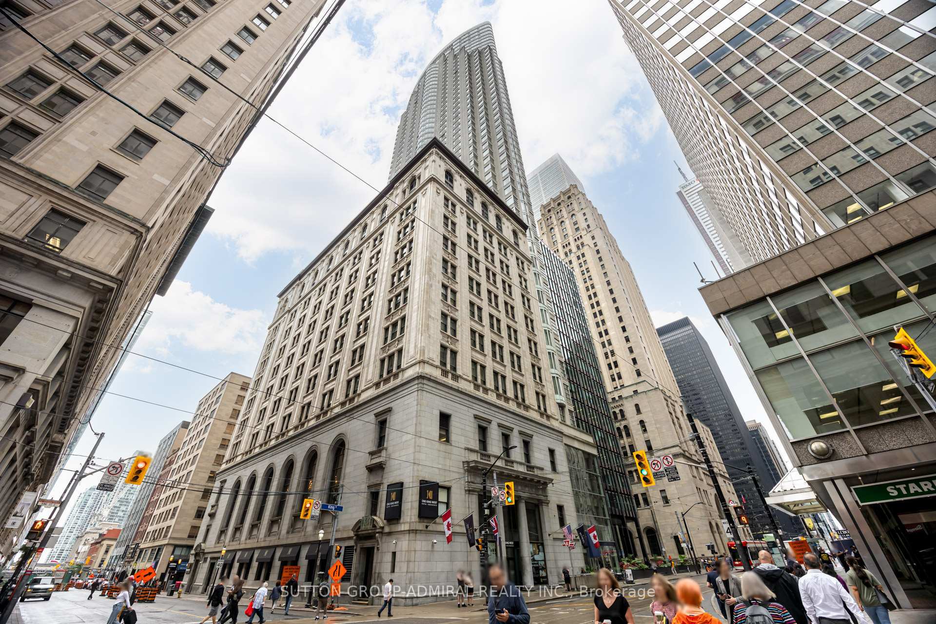 Photo de la propriété: 1 King Street W 1009 ON M5H 1A1