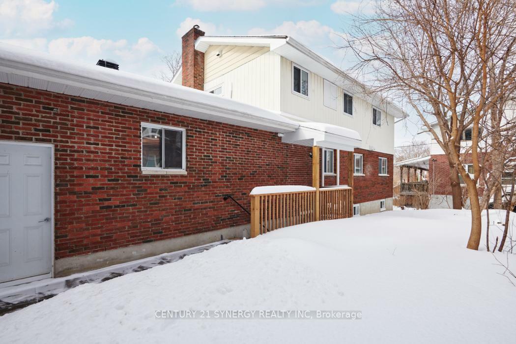 Property Photo: 555 Churchill Avenue N 3 ON K1Z 5E6