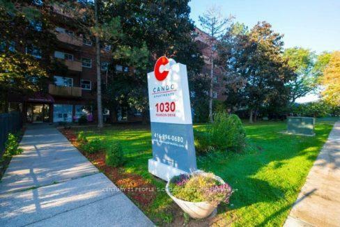 1030 Pearson Drive 410  Oakville ON L6H 2A8 photo