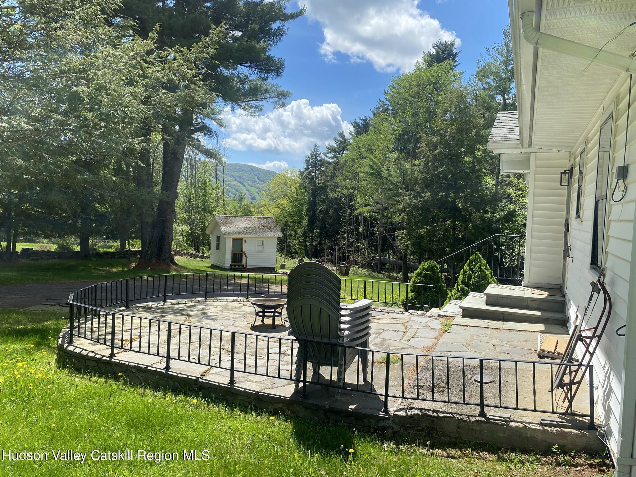 Property Photo: 21 Nauvoo NY 12496