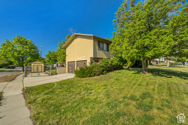 Property Photo: 1327 Madrid Way UT 84093
