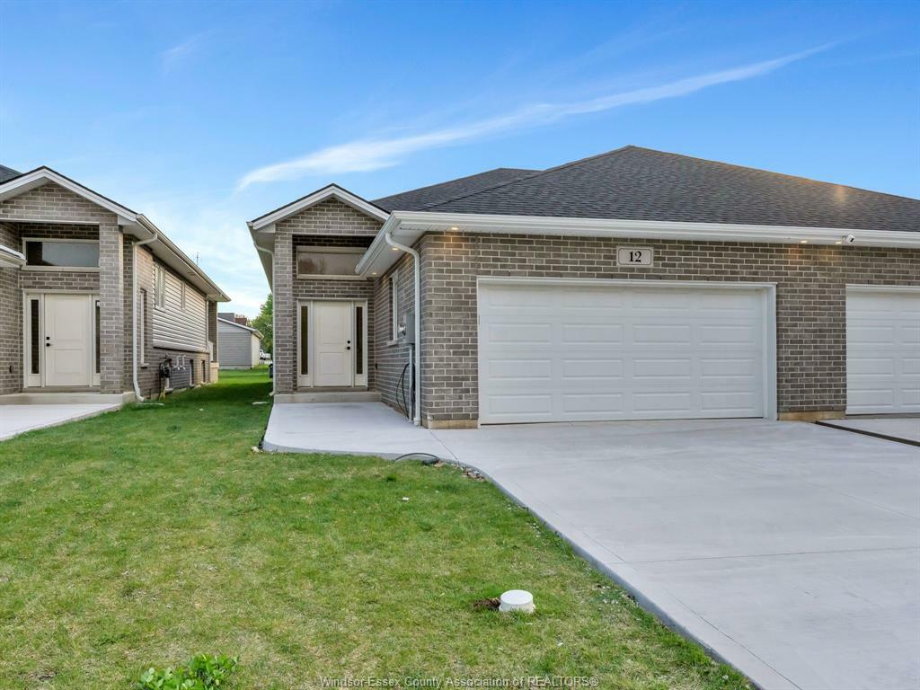 Photo de la propriété: 12 Yellow Bridge Crescent ON N0P 2P0