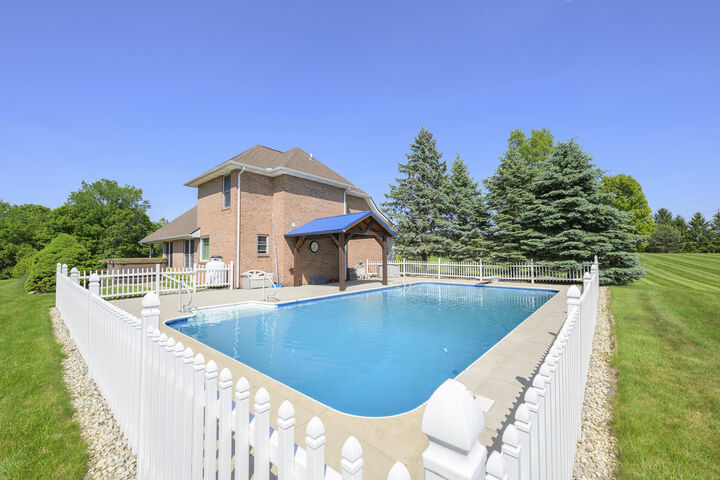 Property Photo:  792 County Road 5 N  OH 43360 