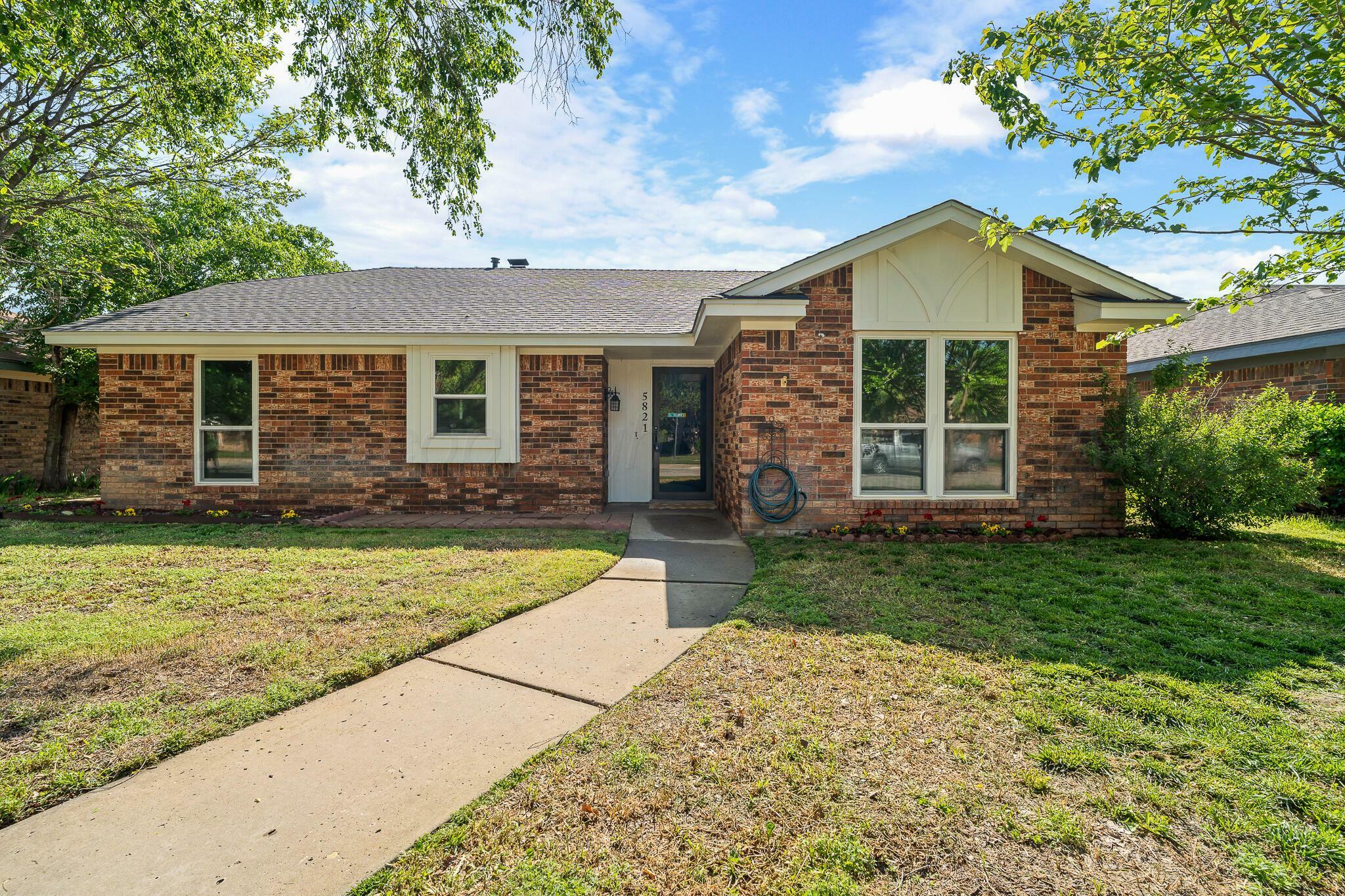 Property Photo:  5821 Winkler Drive  TX 79109-7139 