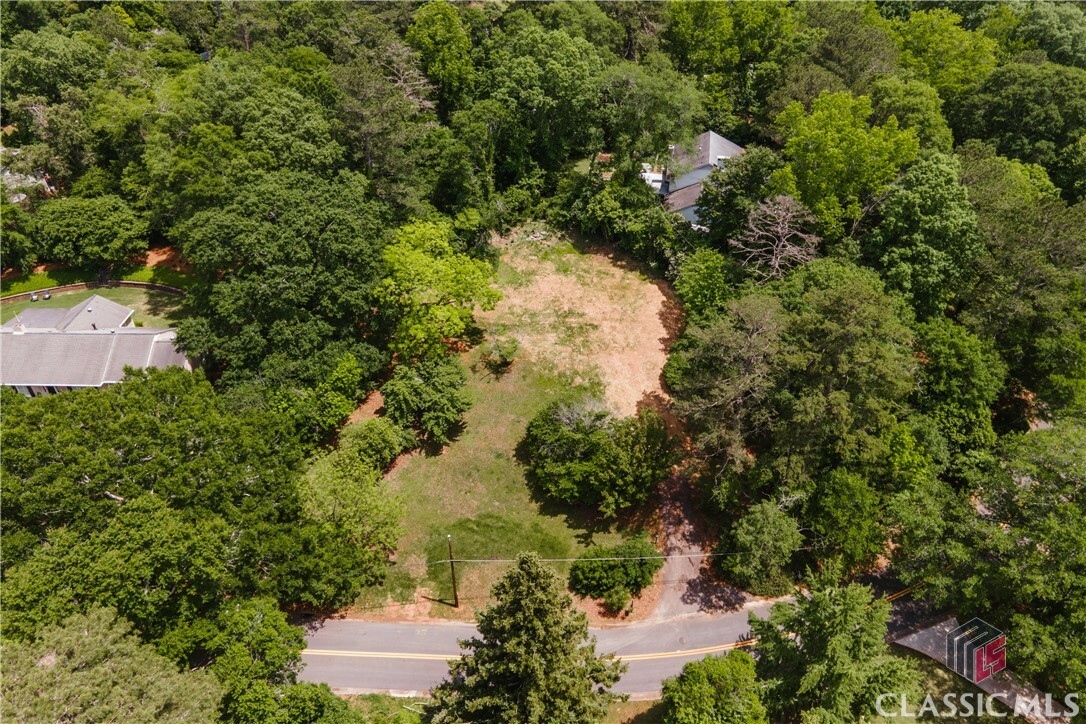 Property Photo: 209 Plum Nelly Road GA 30606