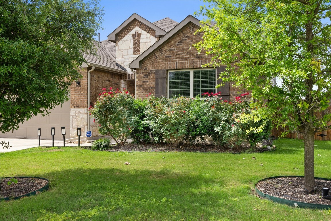 Property Photo: 7404 Leonardo Drive TX 78665