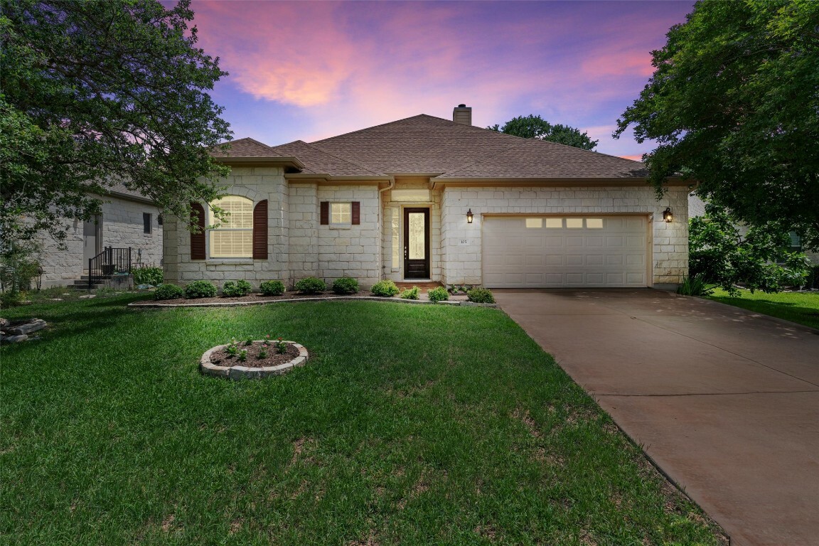 Property Photo: 105 Longhorn Cavern Cove TX 78633