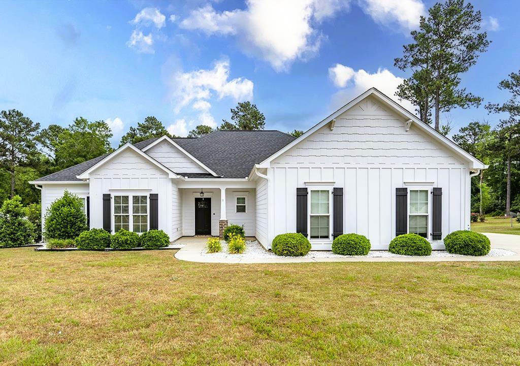 Property Photo: 122 Hollister Drive GA 31721