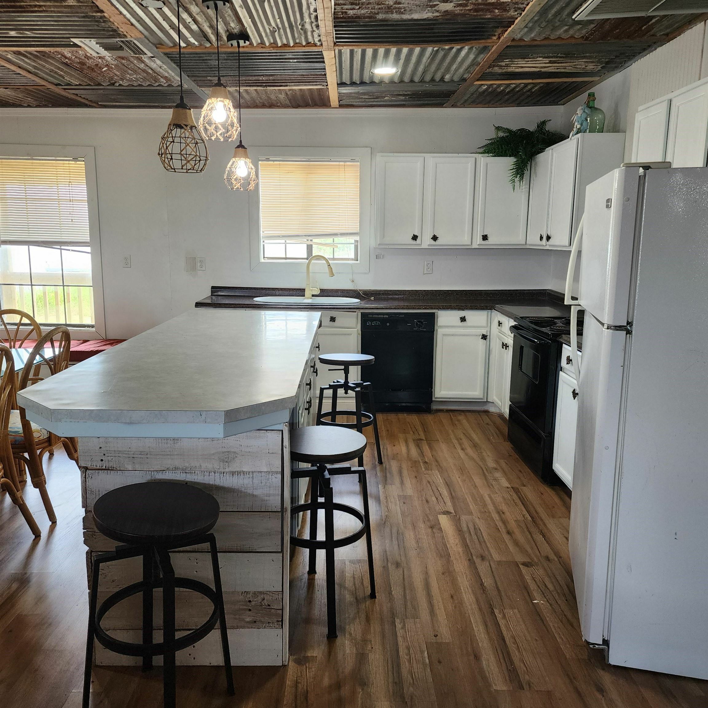Property Photo: 6553 Hwy 56 LA 70344