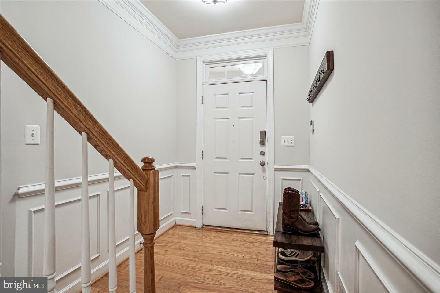 Property Photo: 4160 Timber Log Way VA 22030