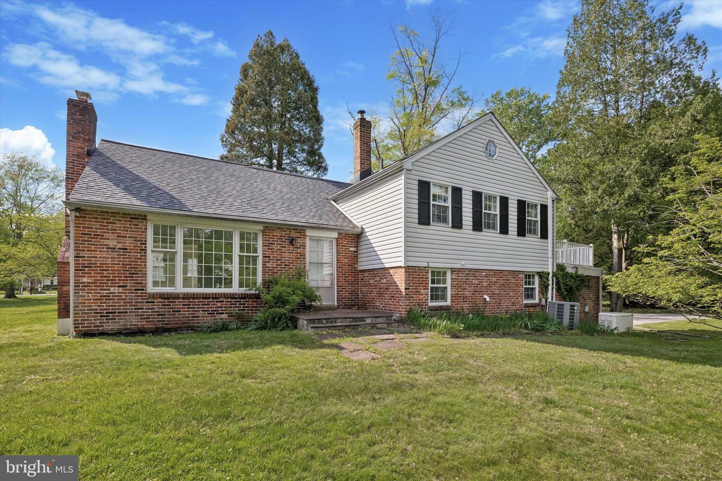 424 Heatherwood Lane  Devon PA 19333 photo