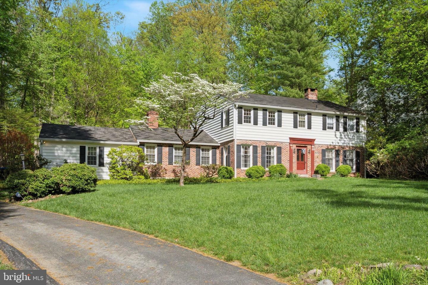 Property Photo: 597 Tanglewood Lane PA 19333