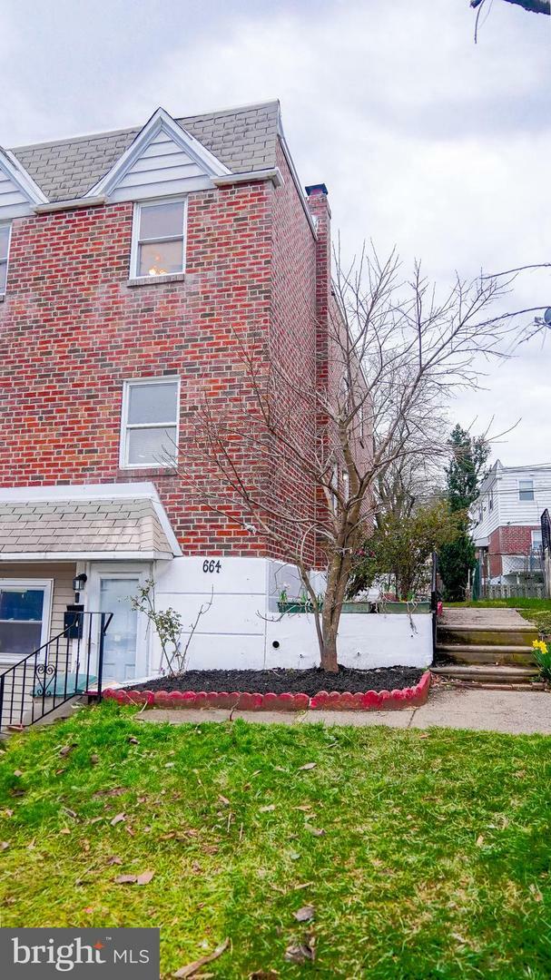 664 Lawler Street  Philadelphia PA 19116 photo