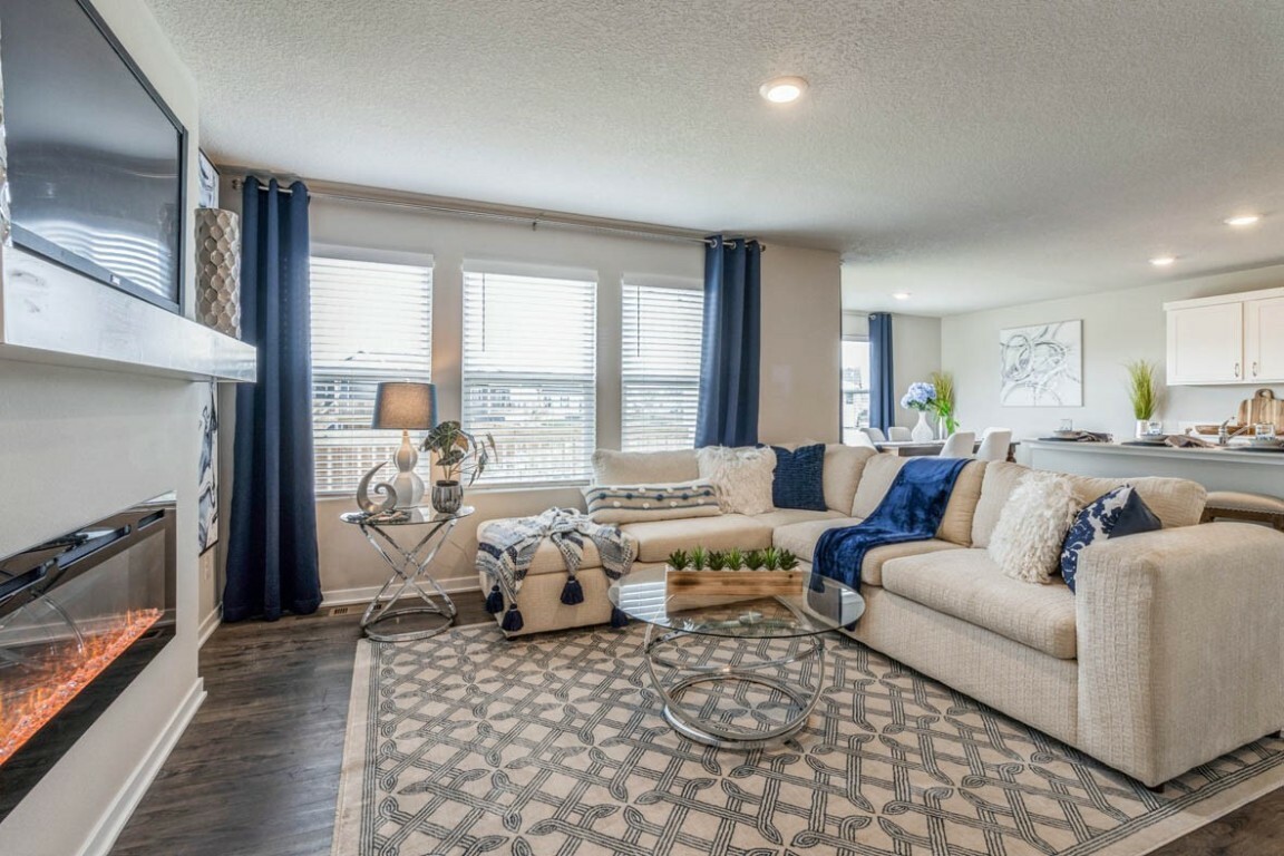 Property Photo: 719 Thomas Street IA 52340