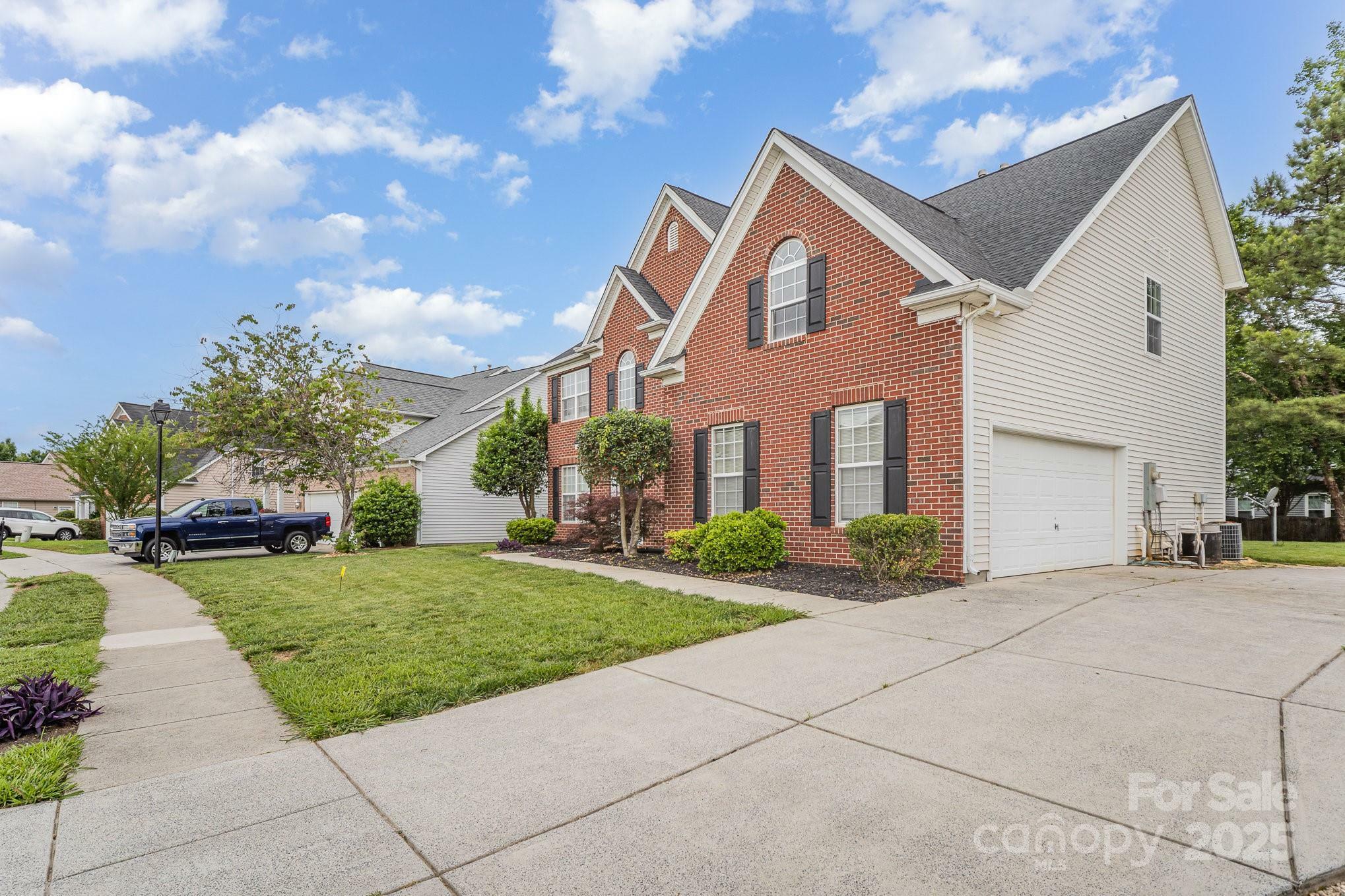 Property Photo: 15037 Taylor Ridge Lane 25 NC 28273