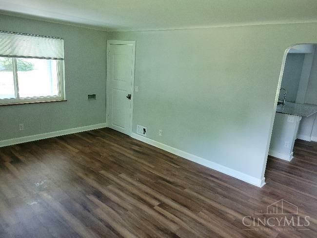 Property Photo: 1020 Elm Park Drive OH 45216
